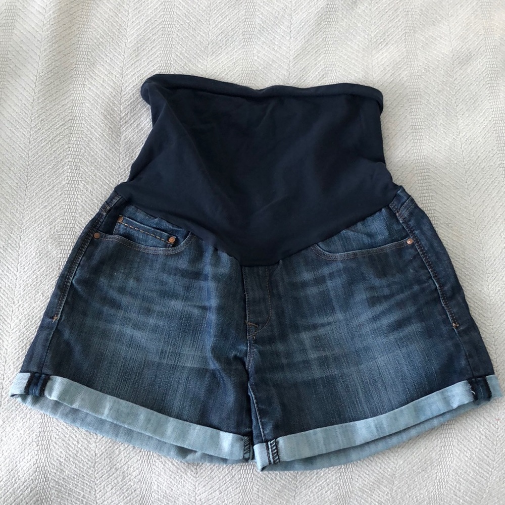A Pea in the Pod mavi Jean Shorts